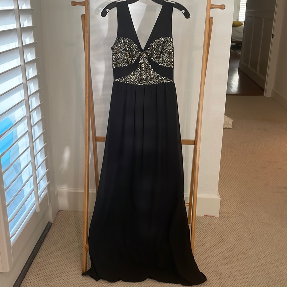 Erin Featherstone from Neiman Marcus. Size 0. Full length with gold sequins